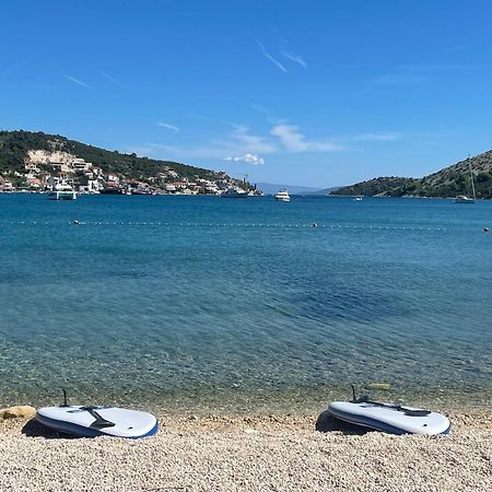 VinišćeProvidencaアパートメント エクステリア 写真